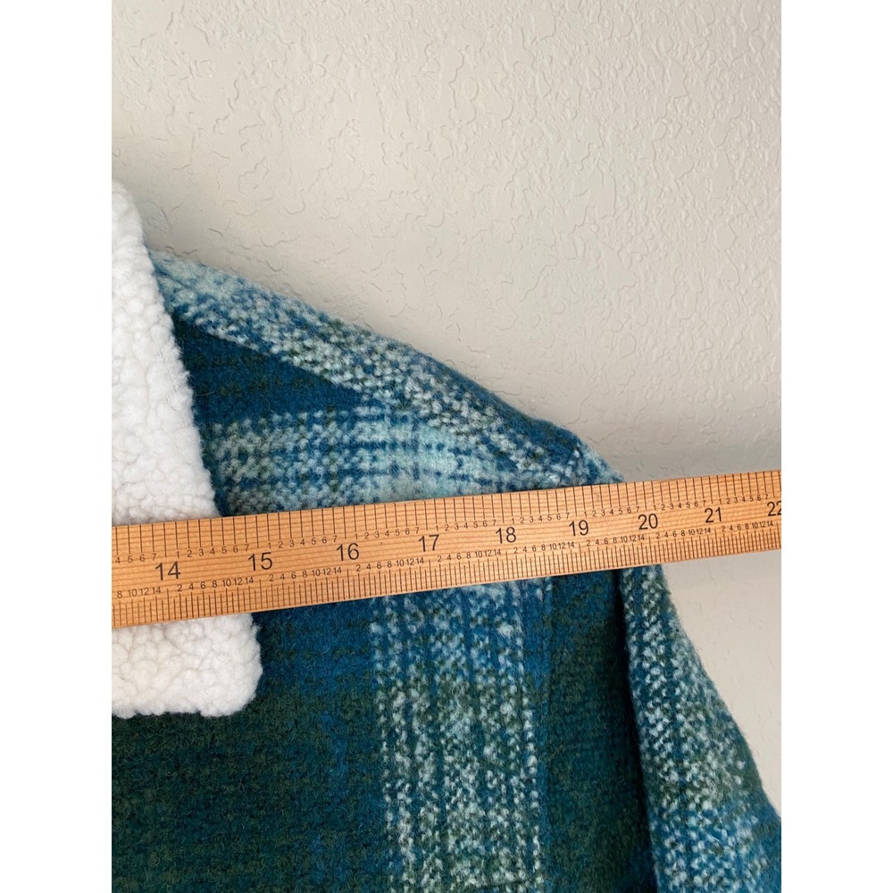Levi's Sherpa Trucker Jacket Plaid Fleece Lined Warm Winter Coat L - Picture 6 of 6